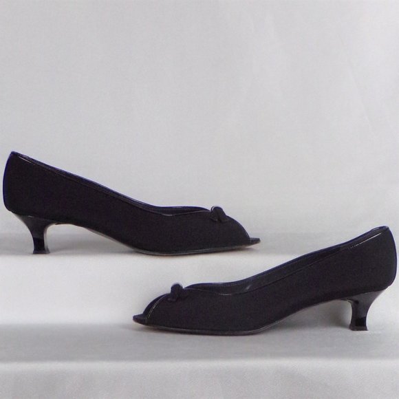 STUART WEITZMAN size 8M black low-heel open-toe pumps fabric uppers - Picture 3 of 16